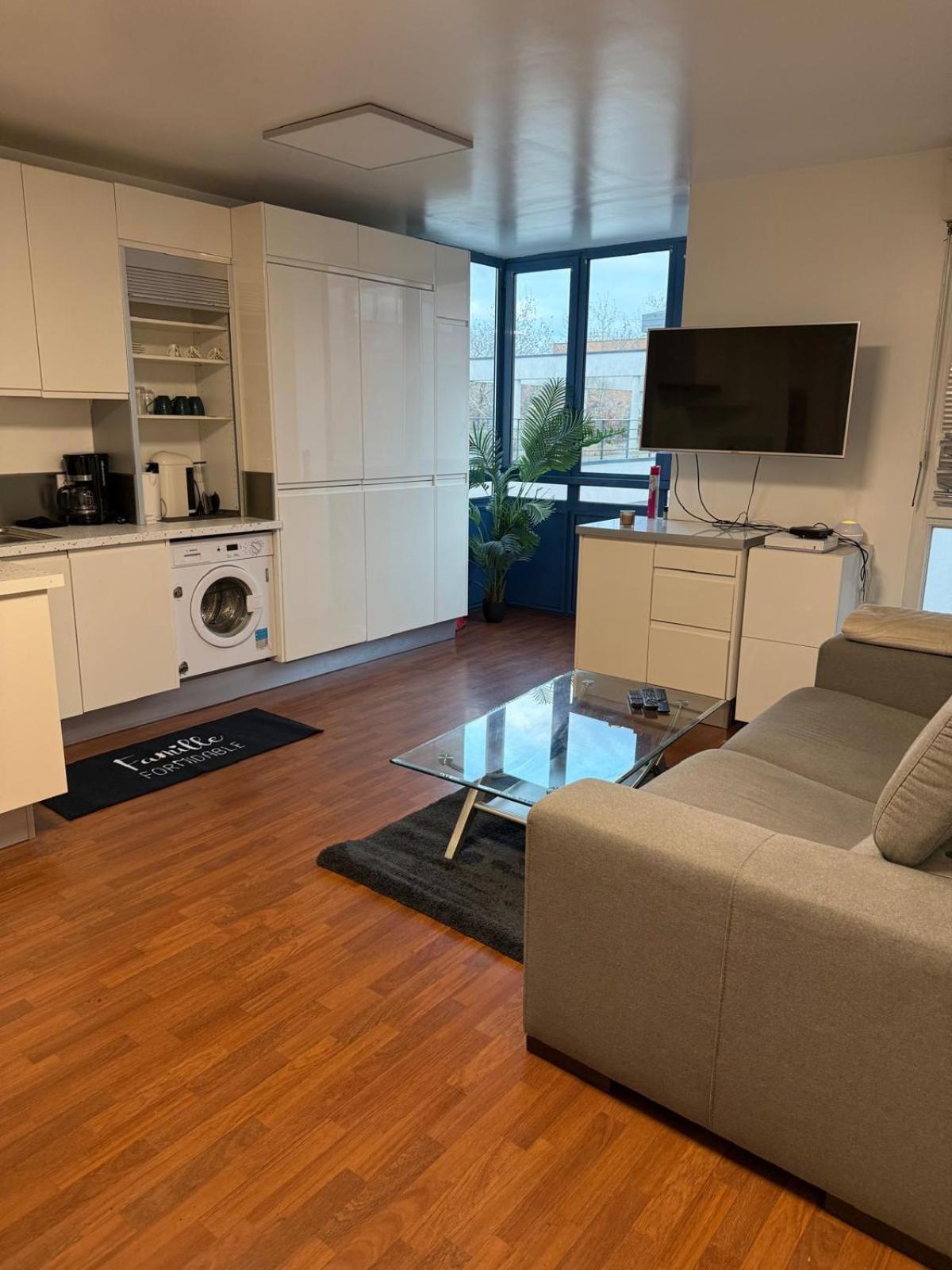 Spacieux Appartement De Charme, Pres De Paris Mantes-la-Jolie Bagian luar foto