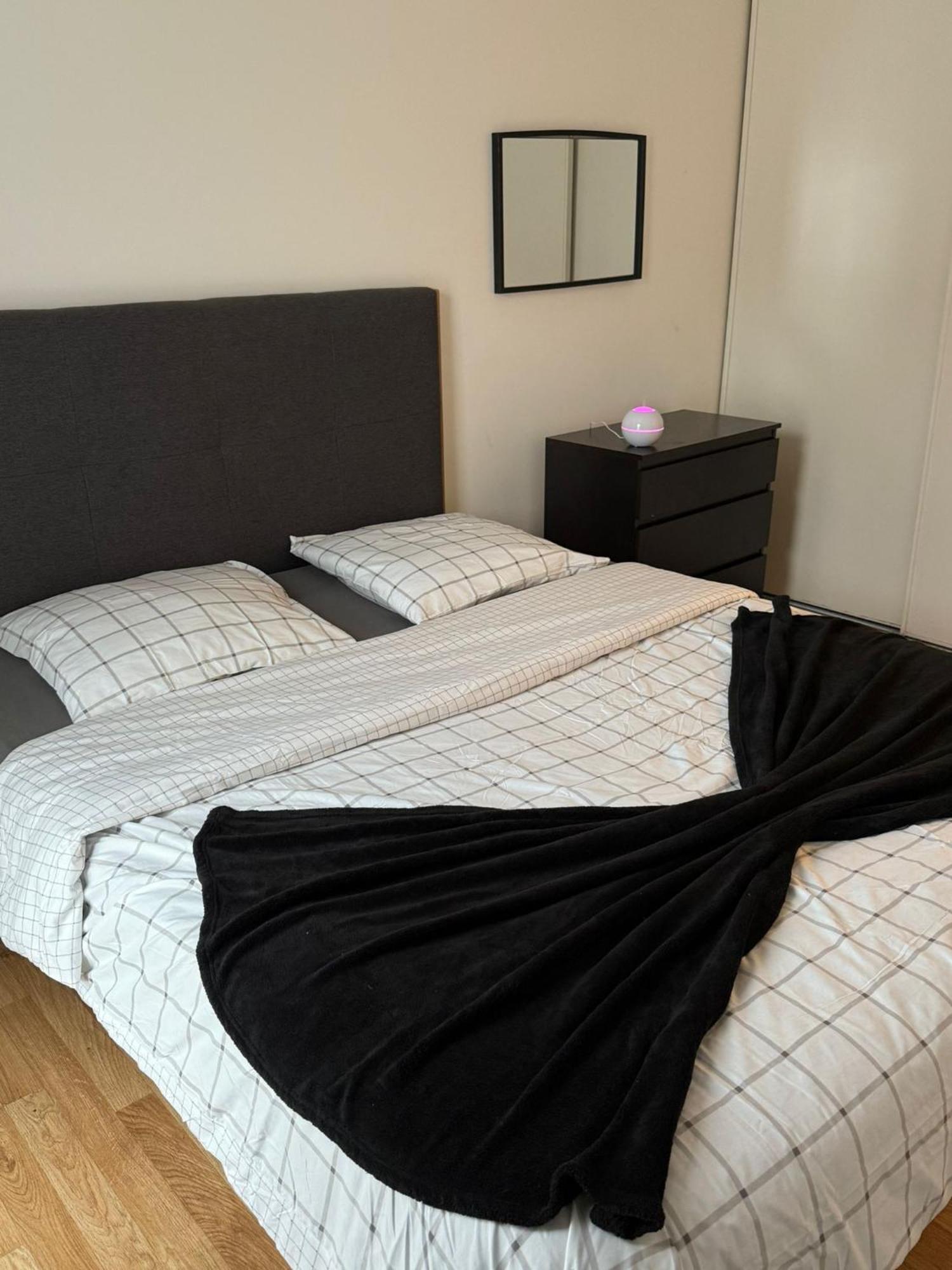 Spacieux Appartement De Charme, Pres De Paris Mantes-la-Jolie Bagian luar foto