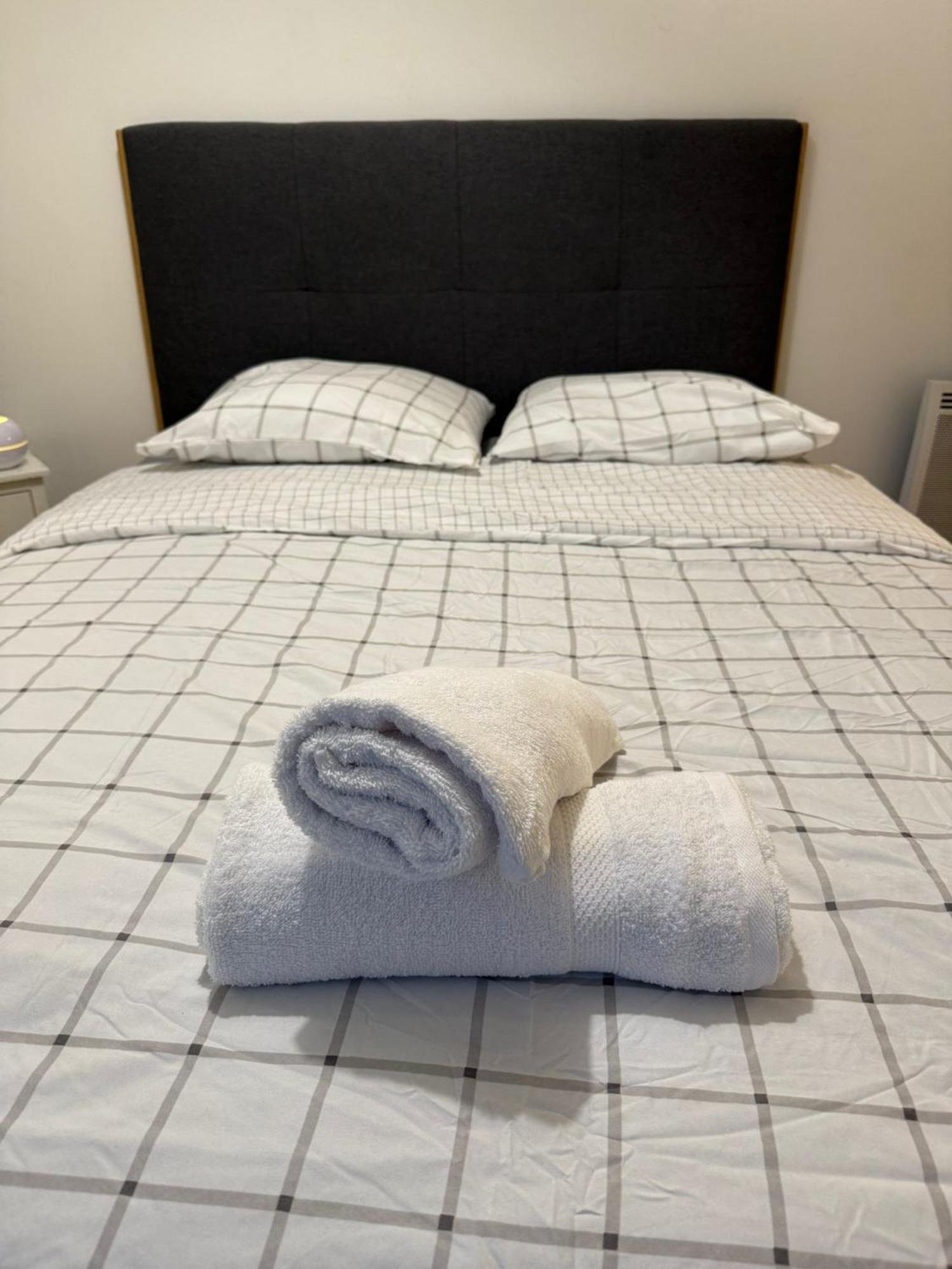 Spacieux Appartement De Charme, Pres De Paris Mantes-la-Jolie Bagian luar foto